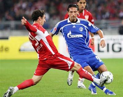 马丁内斯作 马丁内斯作